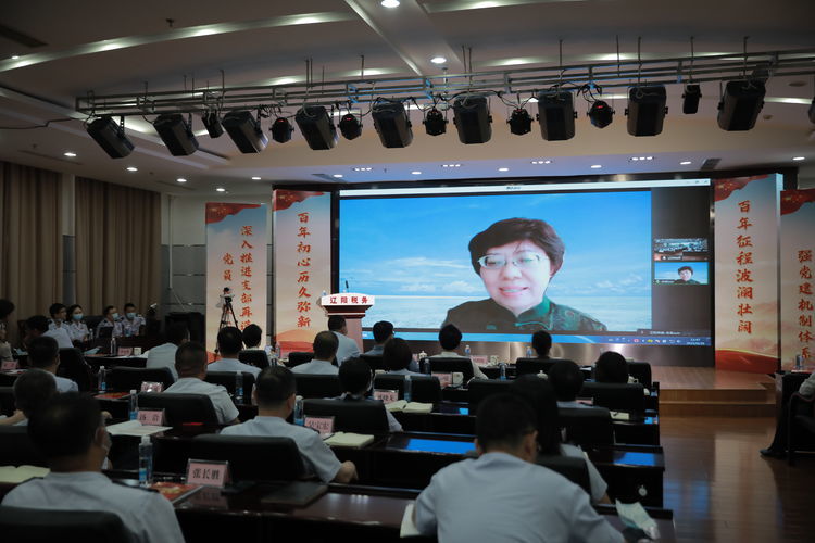 "特聘教授田鹏颖,辽宁省委党校二级教授储霞,中共中央党校教授张学博