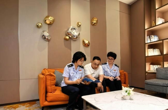明山区局：调研走访送政策 “春雨润苗”护小微__明山区局：调研走访送政策 “春雨润苗”护小微