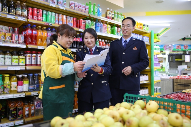 龙港税务：税收服务进超市 合规经营护民生__龙港税务：税收服务进超市 合规经营护民生