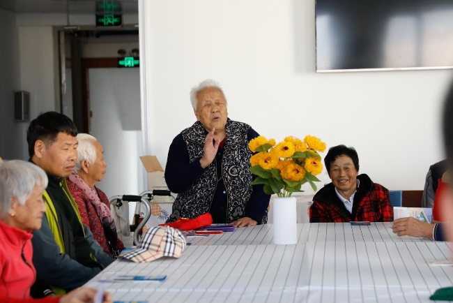 善孝为先爱满重阳__峡山区人社局